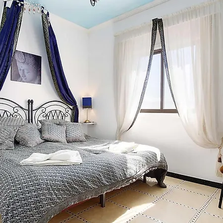Parariso Villa Tias